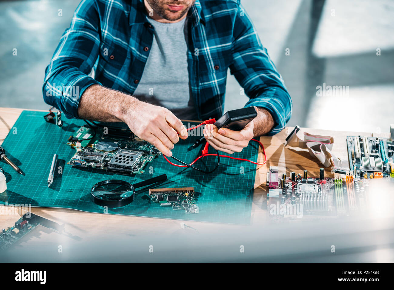 Computer Engineering Multimeter Multimeter resistor hi-res stock photography and images - Alamy