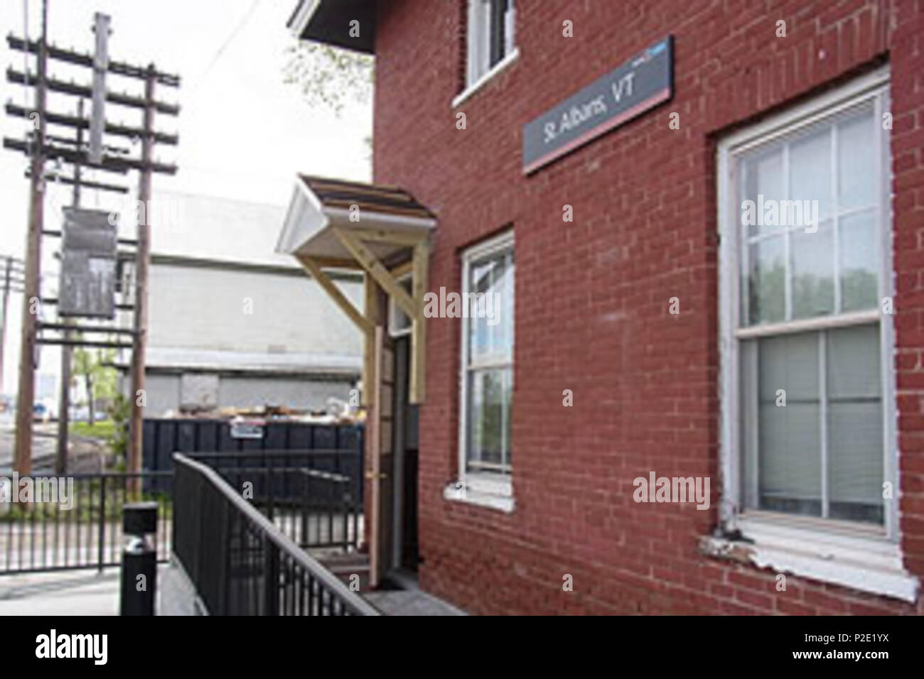 . English: Amtrak station in St. Albans, Vermont . 24 May 2014. Hikki Nagasaki 53 St. Albans station 004 Stock Photo
