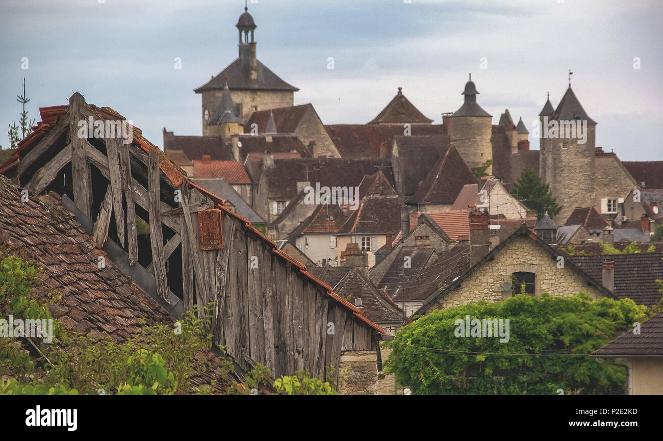 Rural Medieval Castle France Fortification Hi res Stock Photography And rural-medieval-castle-france-fortification-hi-res-stock-photography-and