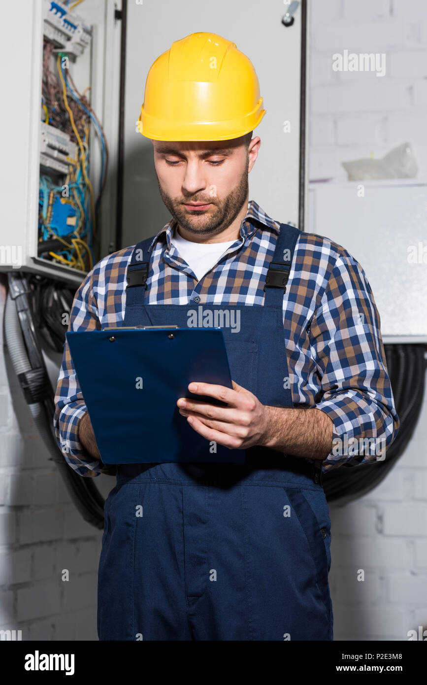 Power line maintenance hires stock photography and images Alamy