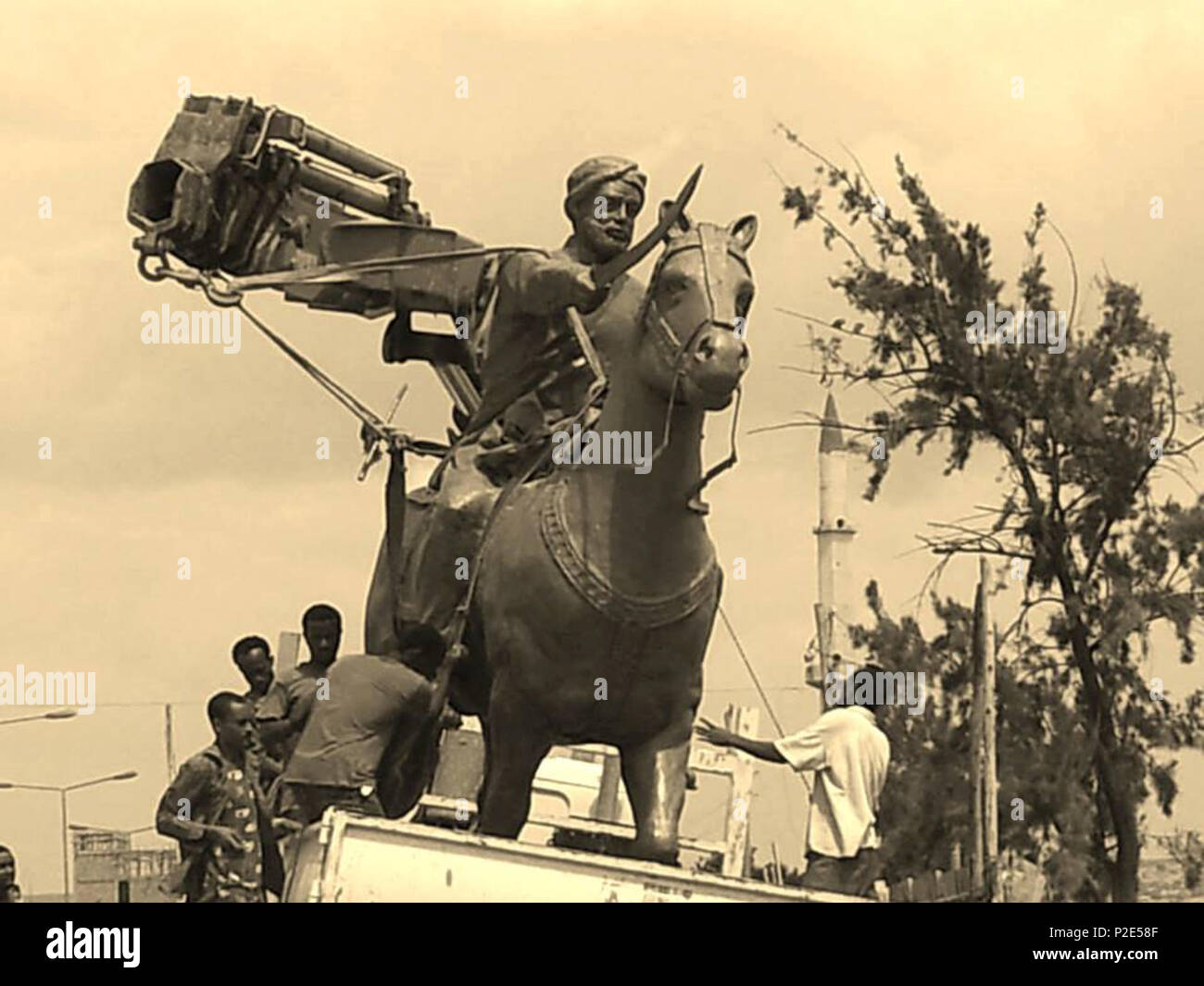 . English: Mohammed Abdullah Hassan's statue been removed from the Somali capital after the Siad Barre fled . between 1991 and 1993. Unknown 35 Mohammed Abdullah Hassan's statue been removed from the Somali capital after the Siad Barre fled Stock Photo