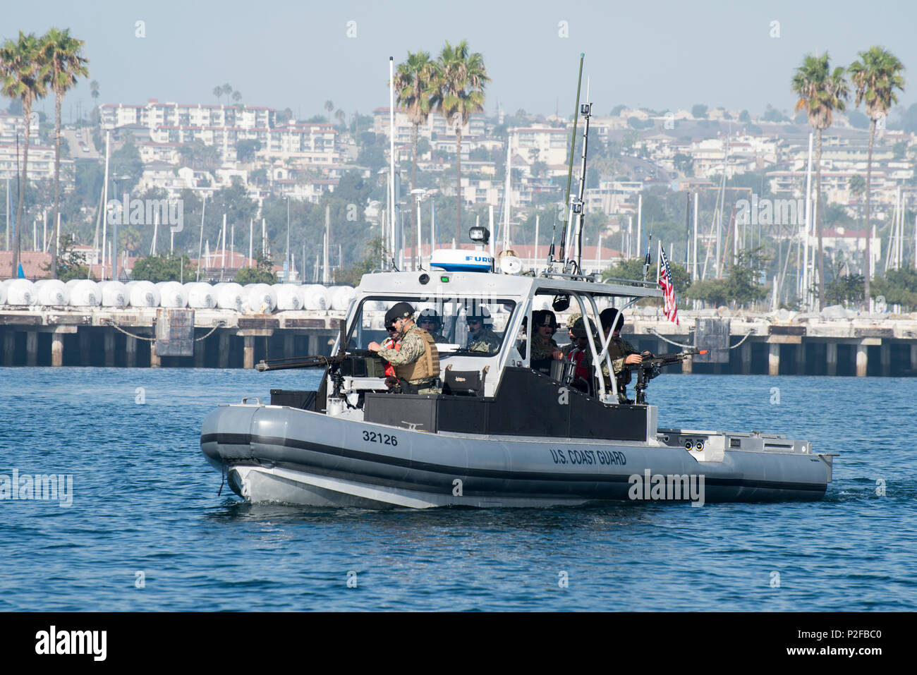https://c8.alamy.com/comp/P2FBC0/san-pedro-california-members-of-coast-guard-port-security-unit-311-based-in-san-pedro-conducted-a-military-training-exercise-in-the-port-of-los-angeles-on-september-17-2016-the-training-exercise-is-designed-to-test-and-maintain-the-proficiency-of-the-units-reserve-and-active-duty-members-during-the-drill-members-were-required-to-conduct-high-speed-small-boat-maneuvers-and-simulated-automatic-weapon-fire-us-coast-guard-photo-by-petty-officer-3rd-class-andrea-anderson-P2FBC0.jpg
