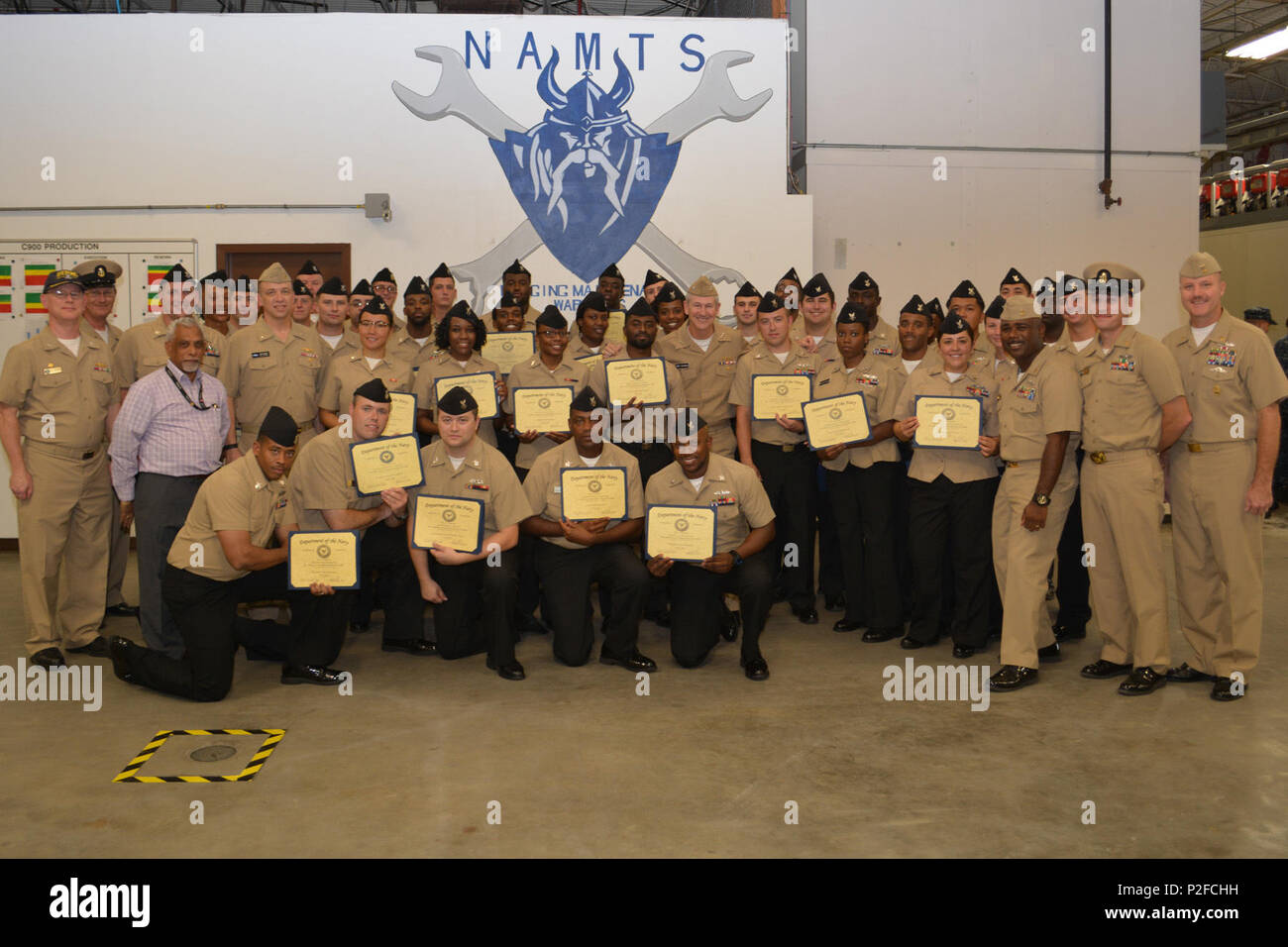 Hull maintenance technician ht hi-res stock photography and images - Alamy