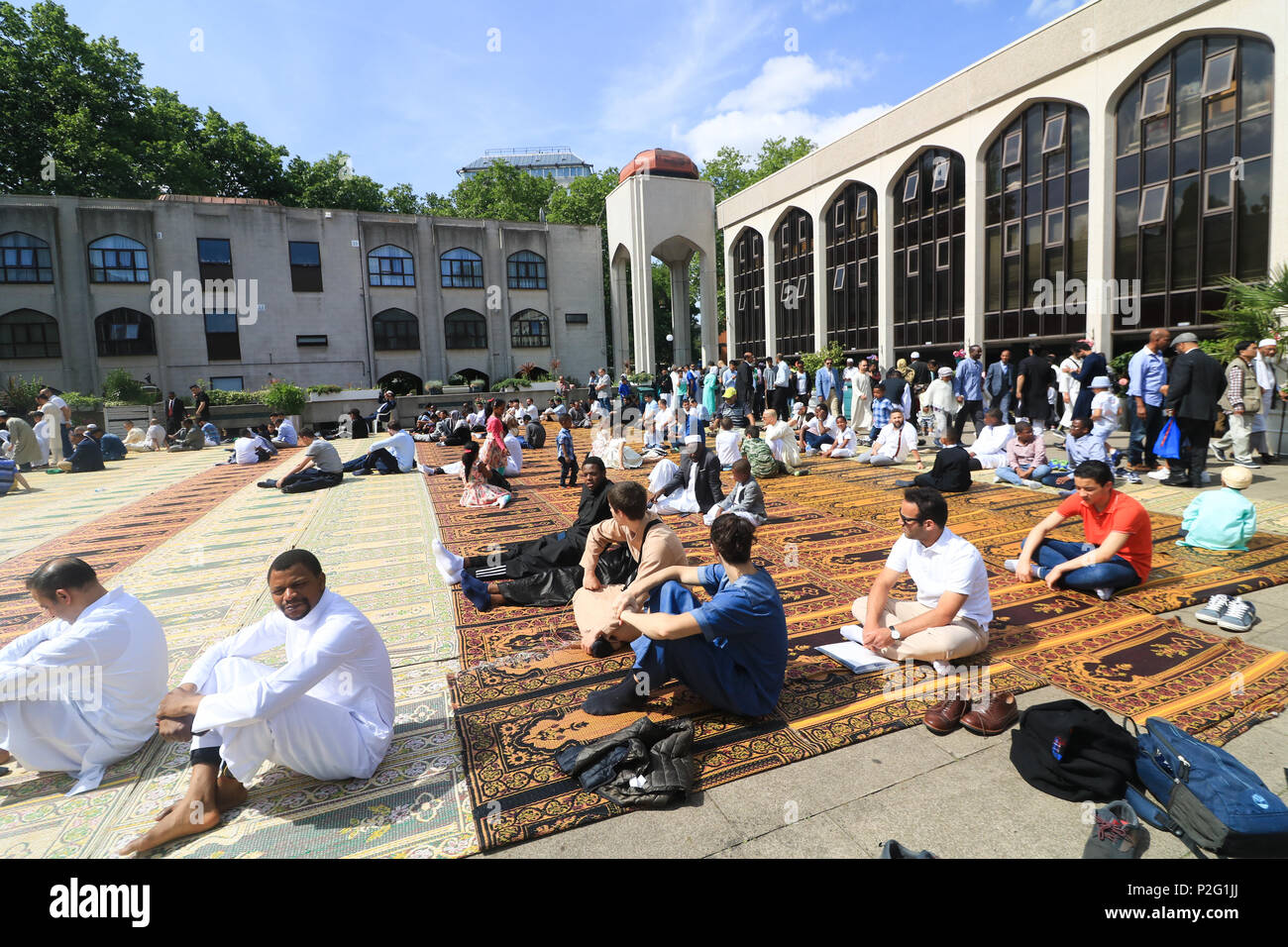 ramadan 2025 uk regents park mosque