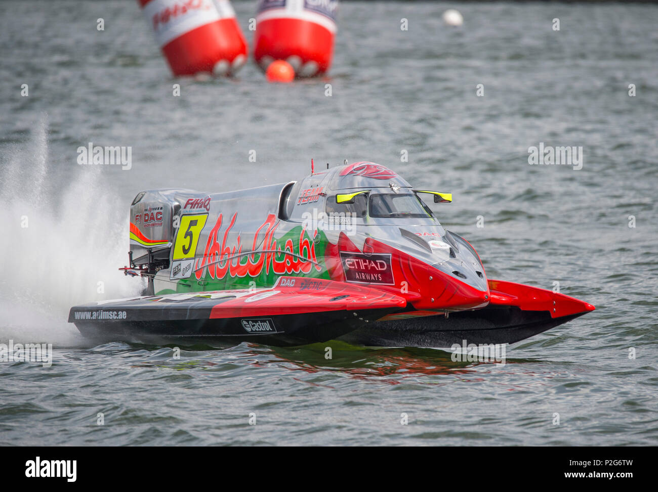 Royal Victoria Dock, London, UK. 15 June, 2018. The Grand Prix of London, part of London Tech Week. London hosts the UIM F1H2O World Championship powerboat race for the first time in 33 years, the weekend begins with practice session on the 1720 metre circuit. Qualifications take place on 16 June with the Grand Prix race on 17 June with boats reaching speed of 140mph on the straights with turns at 90mph. Credit: Malcolm Park/Alamy Live News. Stock Photo