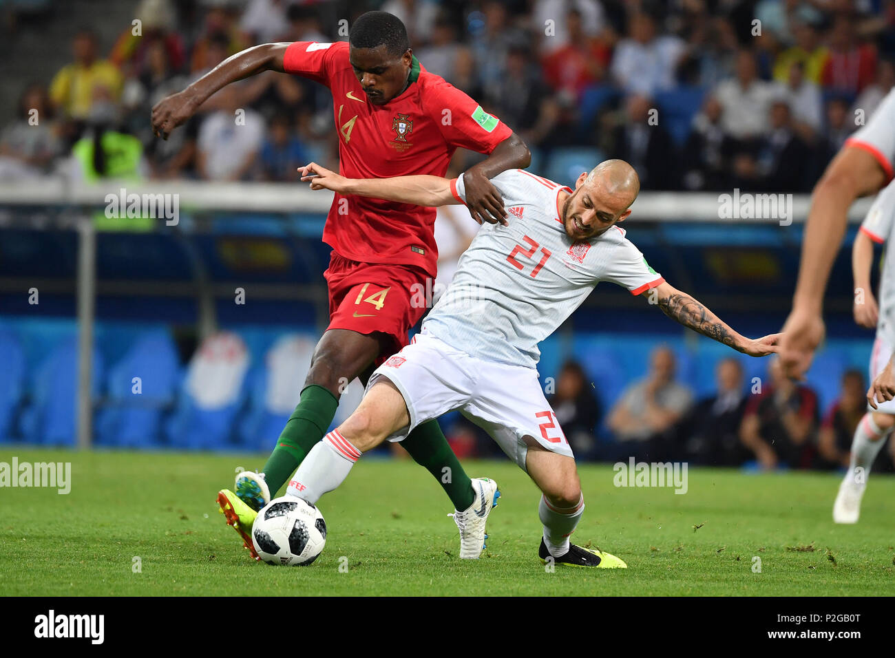 Sochi, Russland. 15th June, 2018. David SILVA (ESP, re), action, duels versus William CARVALHO (POR). Portugal (POR) - Spain (ESP) 3-3, Preliminary Round, Group B, Game 1, on 15.06.2018 in SOCHI, Fisht Olymipic Stadium. Football World Cup 2018 in Russia from 14.06. - 15.07.2018. | usage worldwide Credit: dpa/Alamy Live News Stock Photo