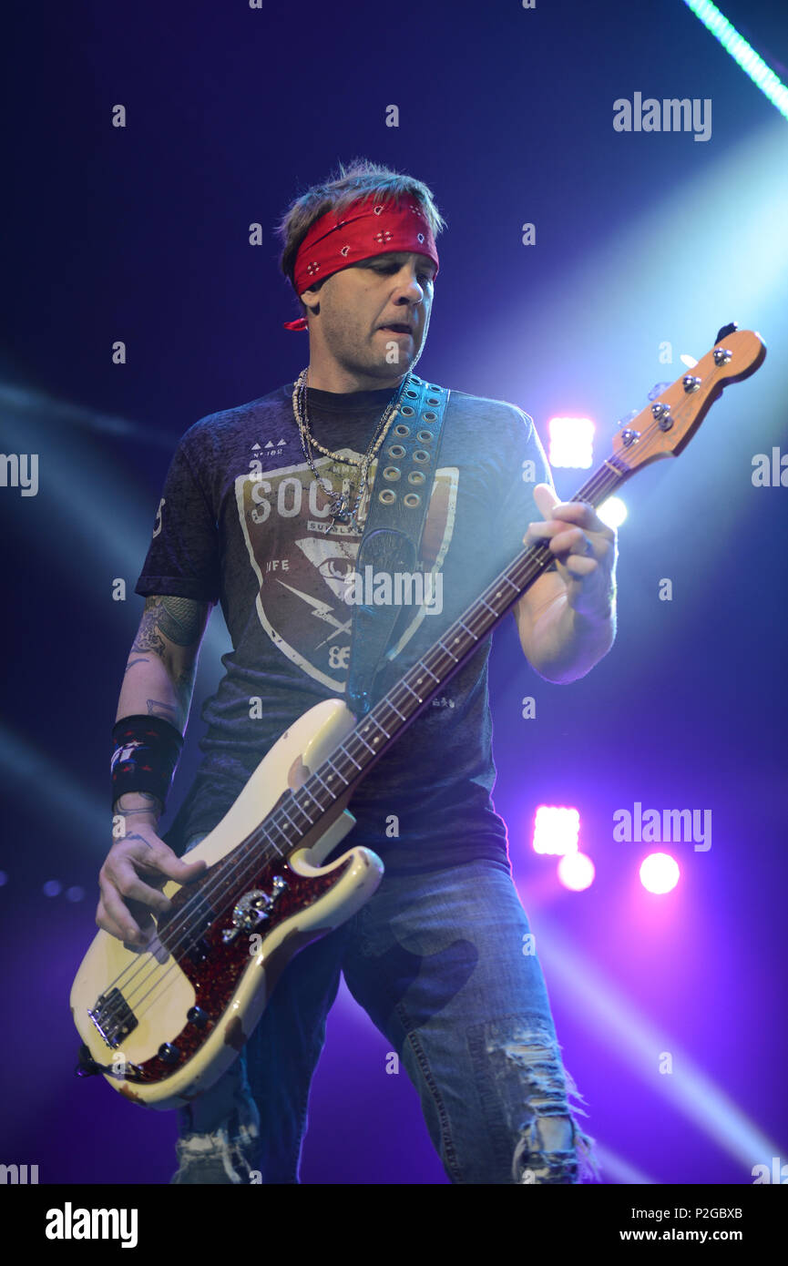 Fort Lauderdale Fl April 20 Todd Harrell Bassist For