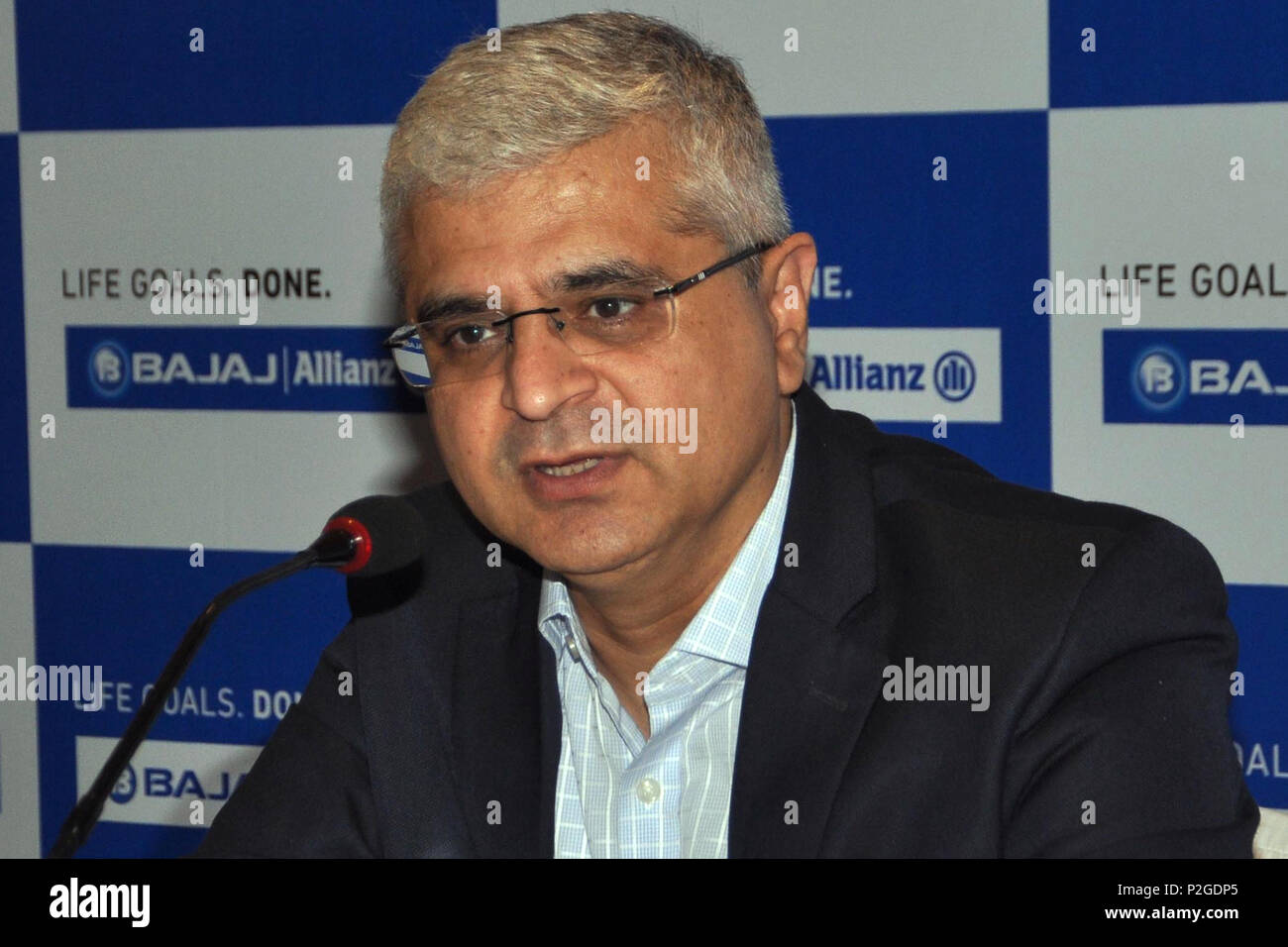 ceo of bajaj allianz life insurance