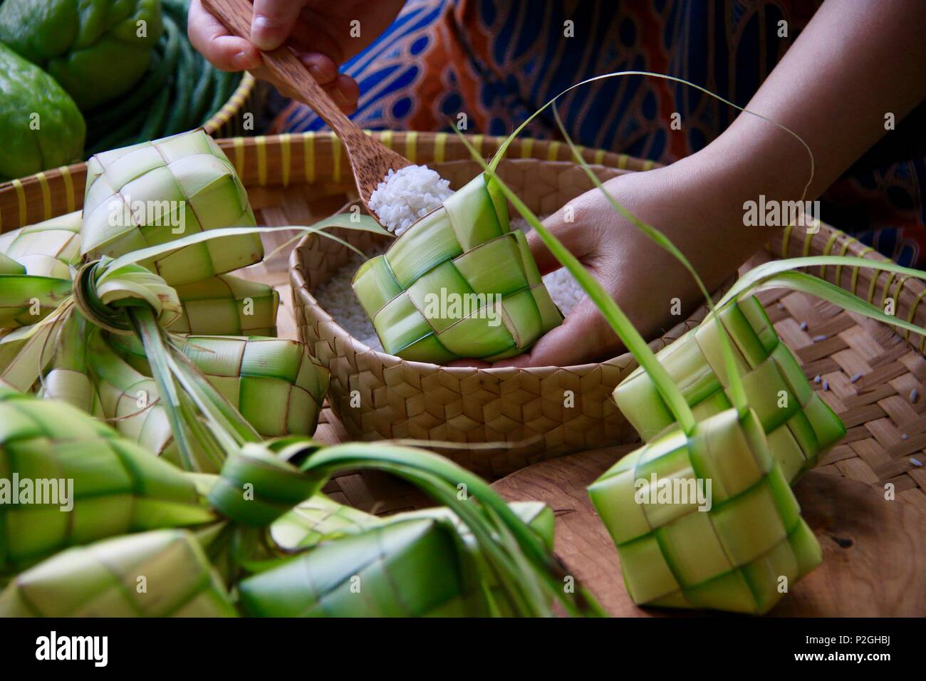 How to make ketupat