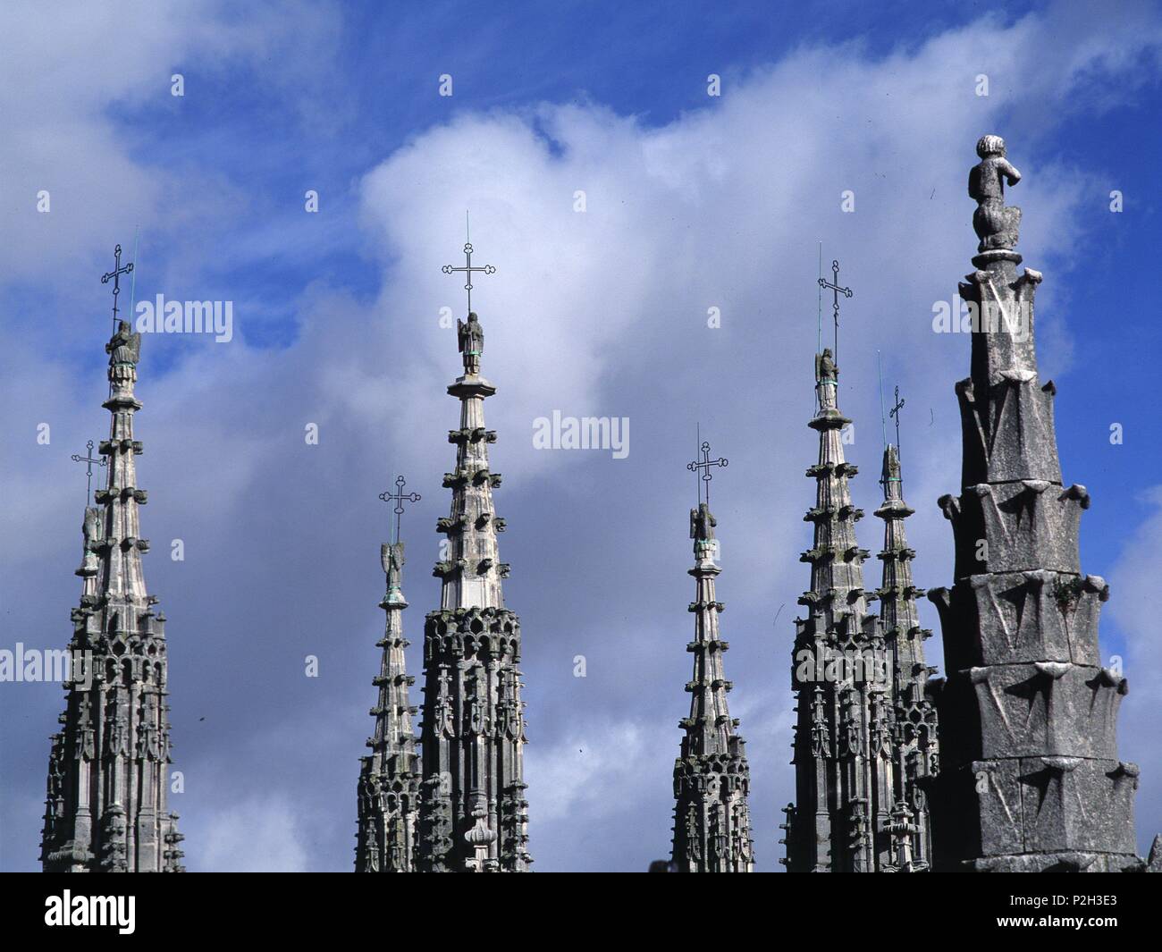 Catedral de Burgos, iniciada el año 1221 y finalizada en el s.XVI. Detalle de las torres de la catedral. Stock Photo
