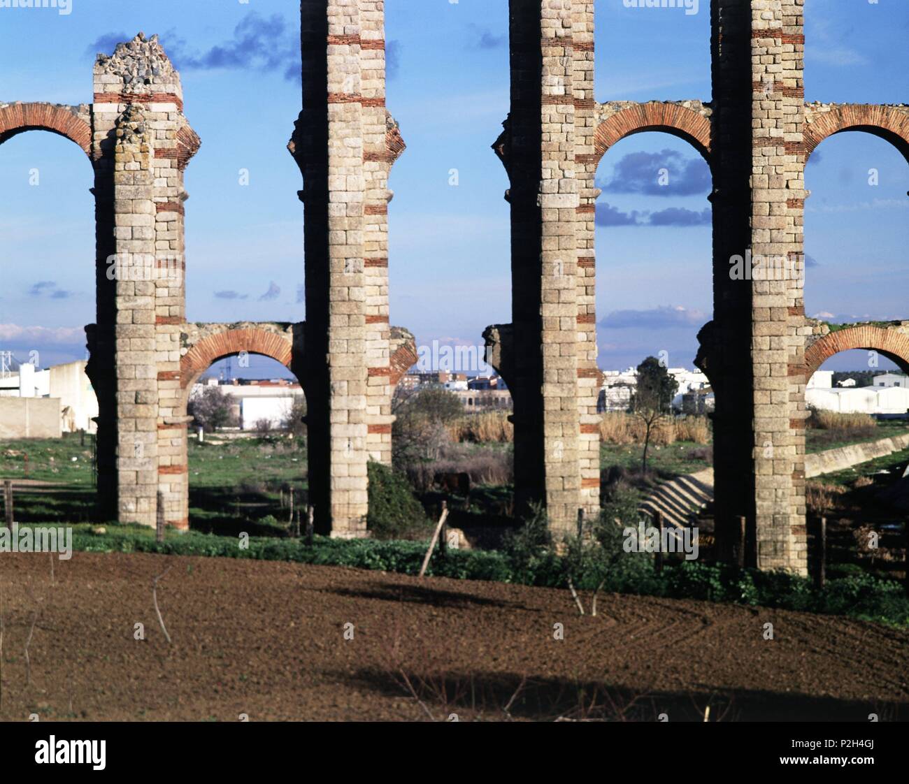 Acueducto Romano de los Milagros, Mérida, Badajoz. (Detalle de los arcos). Stock Photo