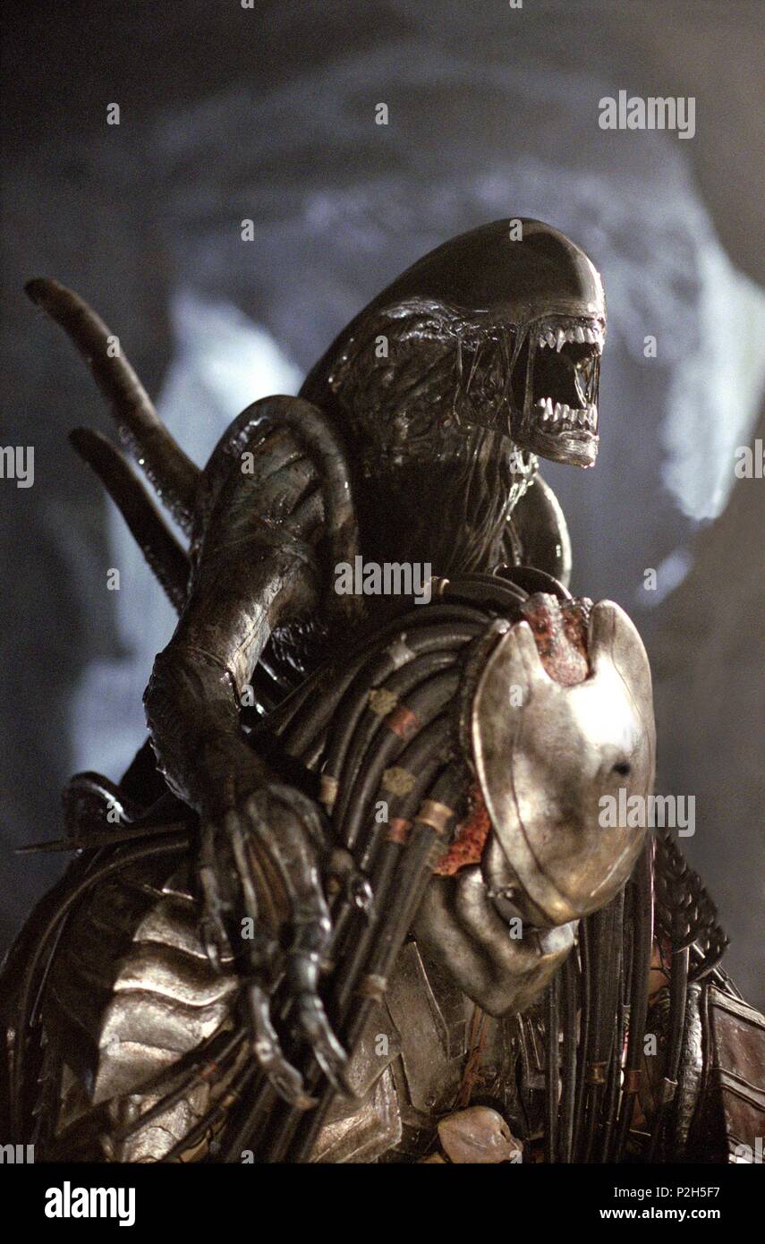 Original Film Title: ALIEN VS. PREDATOR.  English Title: ALIEN VS. PREDATOR.  Film Director: PAUL W. S. ANDERSON.  Year: 2004. Credit: 20TH CENTURY FOX / Album Stock Photo