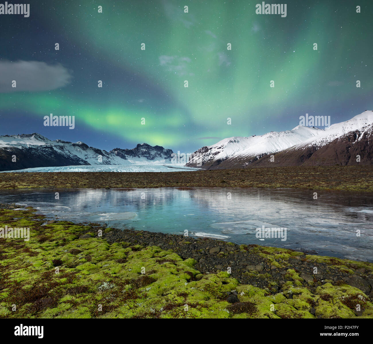 Northern lights at skaftafell hi-res stock photography and images - Alamy