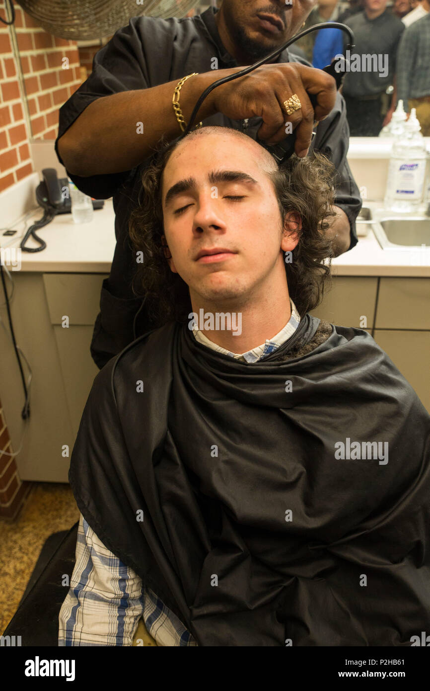 Haircut 100 Stock Photos Haircut 100 Stock Images Alamy
