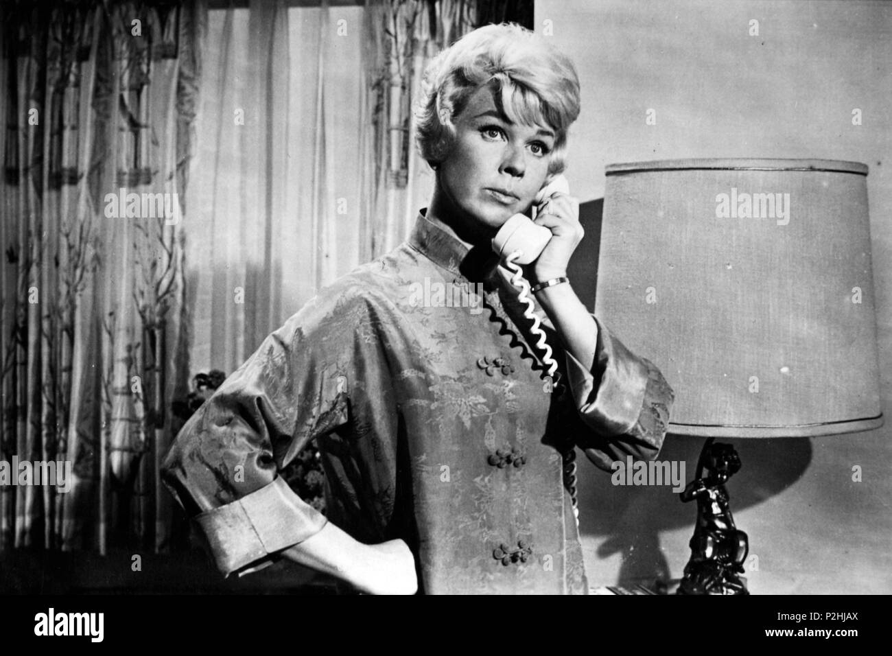 Original Film Title PILLOW TALK. English Title PILLOW TALK. Film Director MICHAEL GORDON