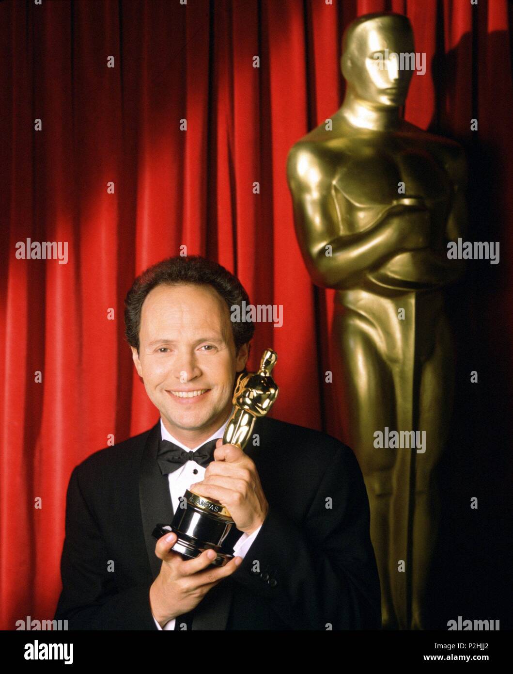 Description The 72th Academy Awards / 2000. Billy Crystal host of the(00)
