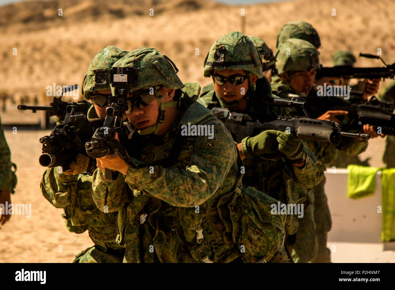 T-55 south lebanese army. Т 55 рамзес. Тиране вооруженных. Тиране вооруженных. Спецназ малайзии.