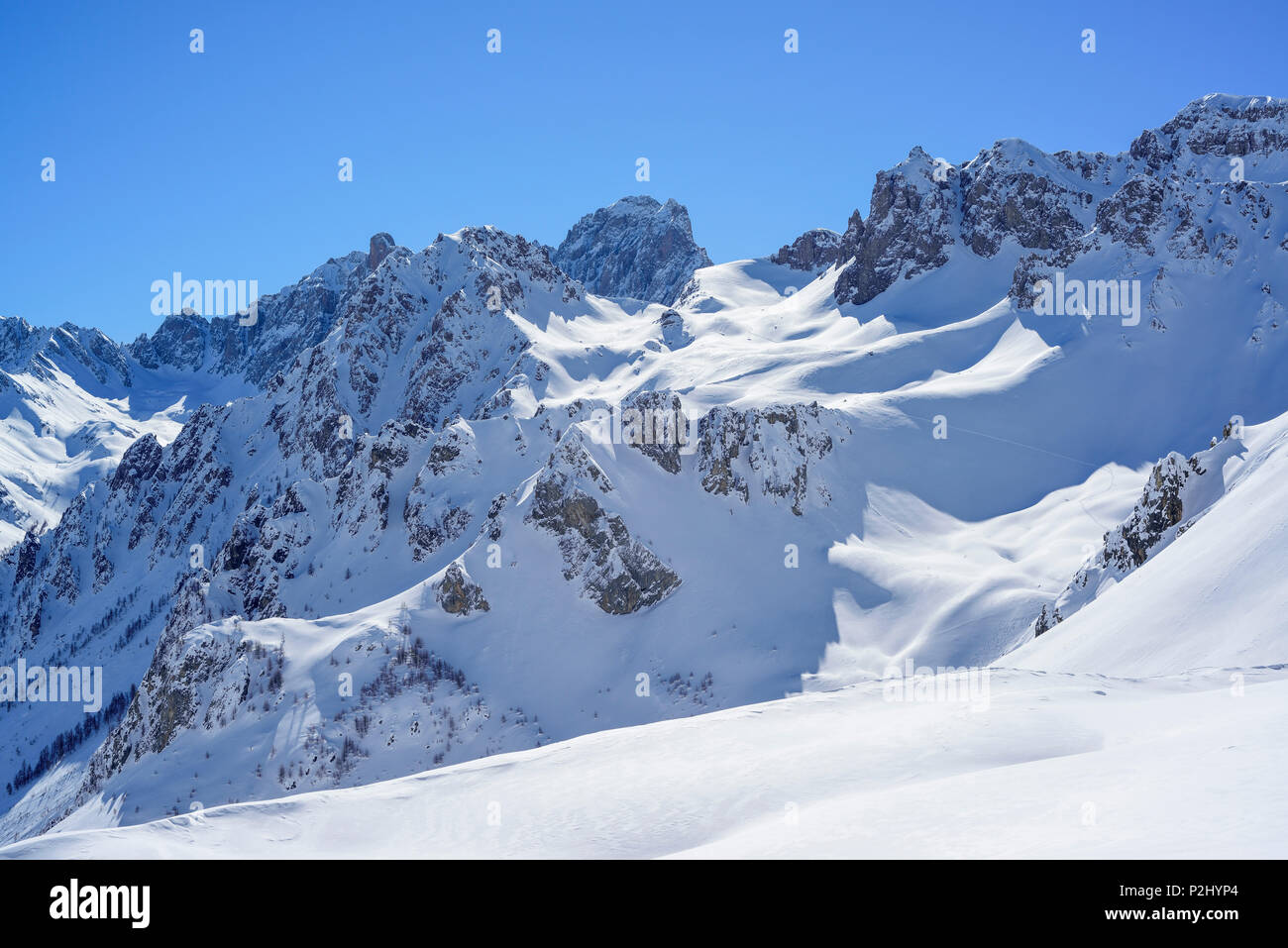 View to Punta Le Teste, Monte Oronaye and Monte Soubeyran, Vallonasso