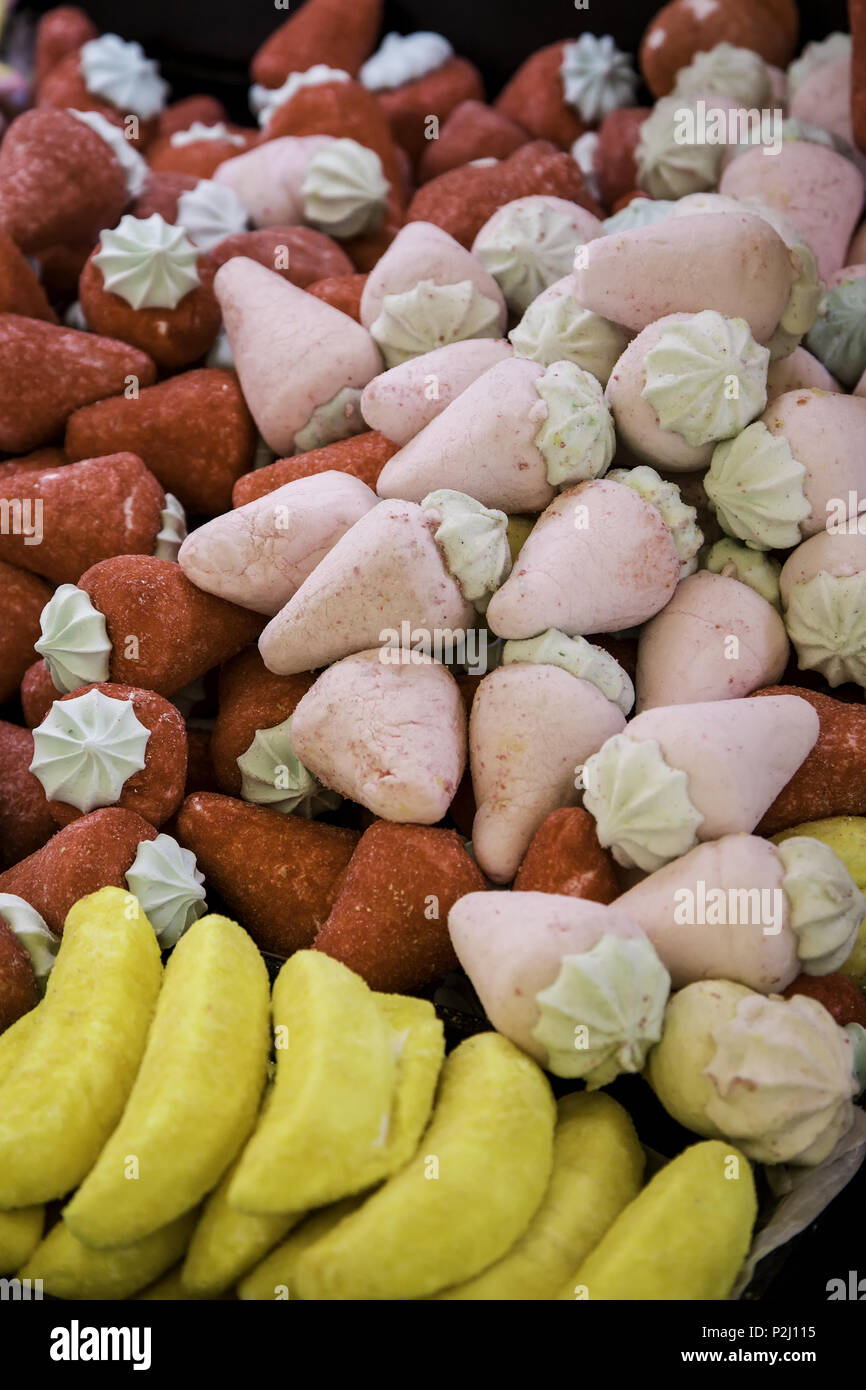 Different colored jelly beans hi-res stock photography and images - Alamy