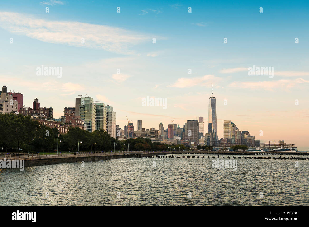 Downtown manhattan hi-res stock photography and images - Alamy