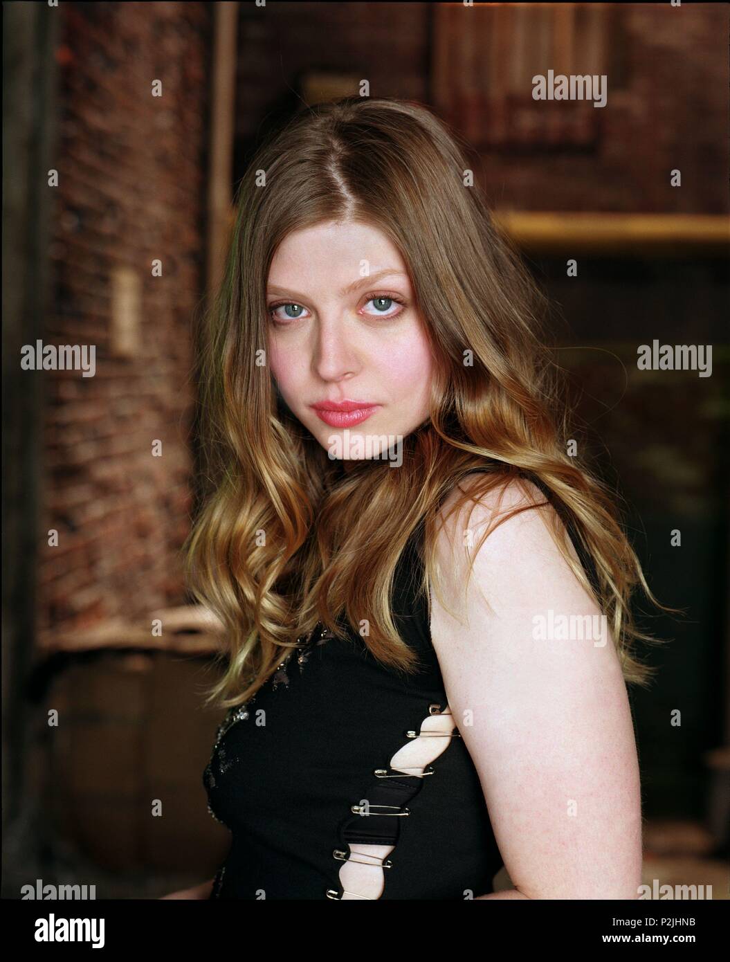 Amber benson hi-res stock photography and images - Alamy