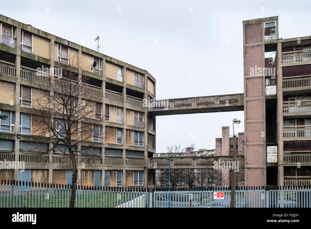 Dilapidated residential building. 1950s Brutalist housing estate at Park Hill, Sheffield, England, UK. Stock Photo