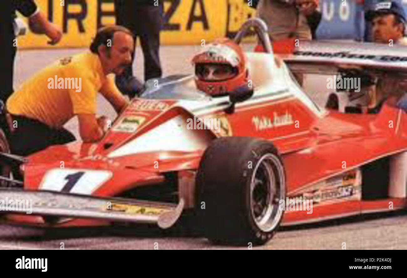 English: Niki Lauda preparing for the 1976 Italian Grand Prix . 12  September 1976. Unknown 47 Lauda GP Italia 1976 Stock Photo - Alamy