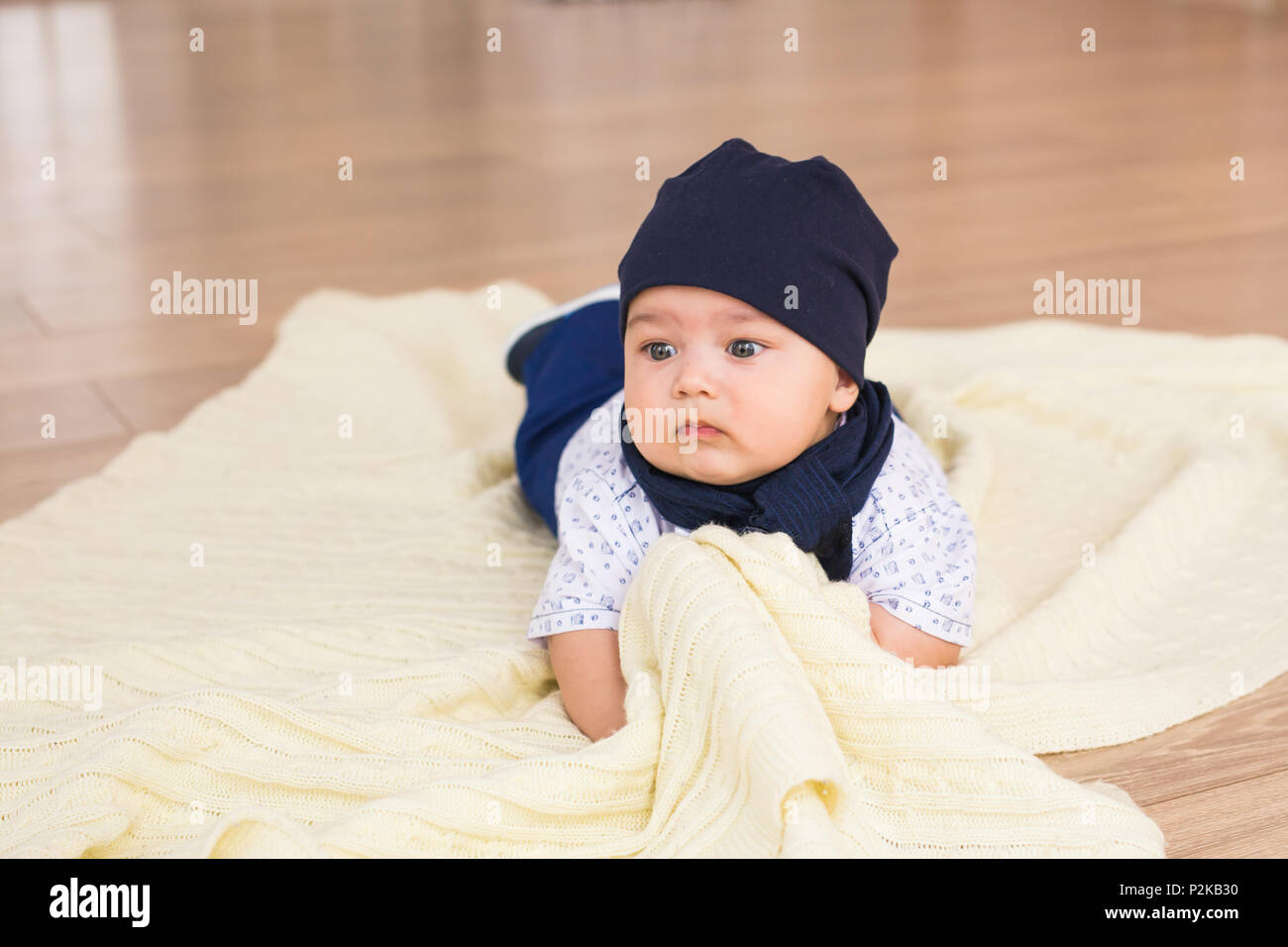 Portrait of a cute newborn baby Stock Photo - Alamy