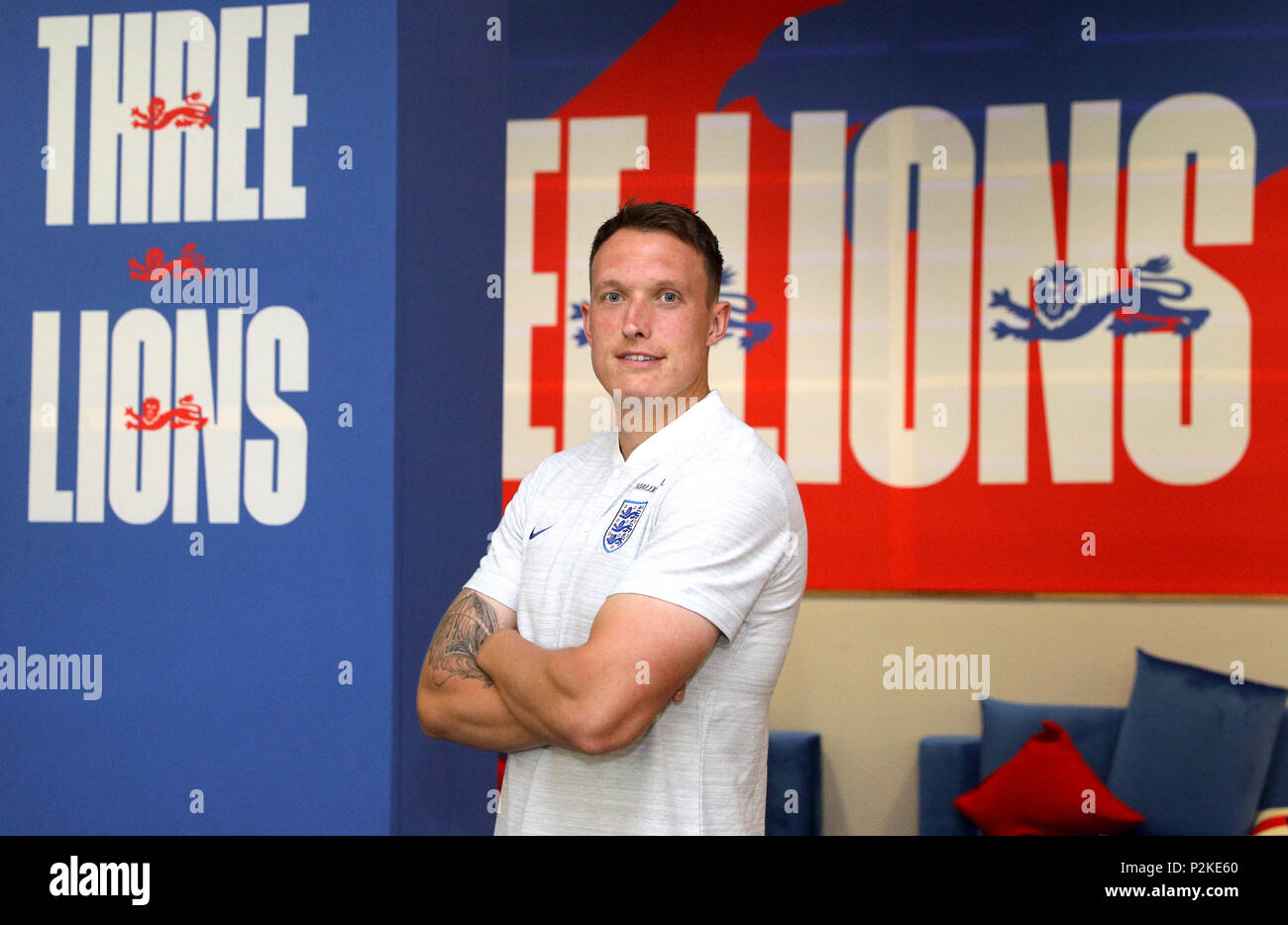 England's Phil Jones during the press conference at Repino Cronwell Park, Repino. PRESS ASSOCIATION Photo. Picture date: Friday June 15, 2018. See PA story WORLDCUP England. Photo credit should read: Owen Humphreys/PA Wire. RESTRICTIONS: Editorial use only. No commercial use. No use with any unofficial 3rd party logos. No manipulation of images. No video emulation. Stock Photo