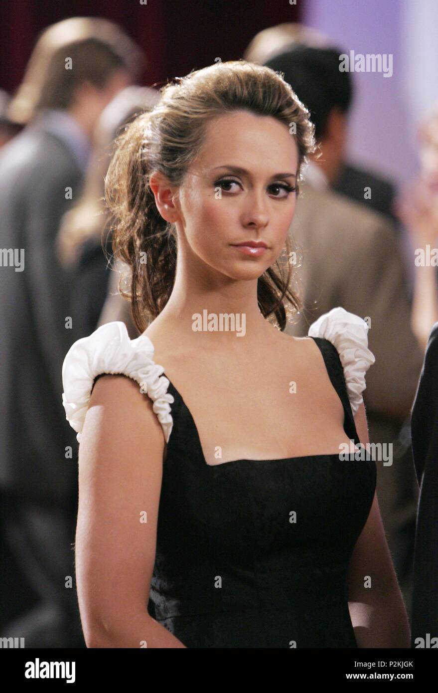 Original Film Title: GHOST WHISPERER-TV.  English Title: GHOST WHISPERER-TV.  Film Director: JOHN GRAY.  Year: 2005.  Stars: JENNIFER LOVE HEWITT. Credit: SONY PICTURES TELEVISION/CBS PARAMOUNT NETWORK TELEVISION/ / Album Stock Photo