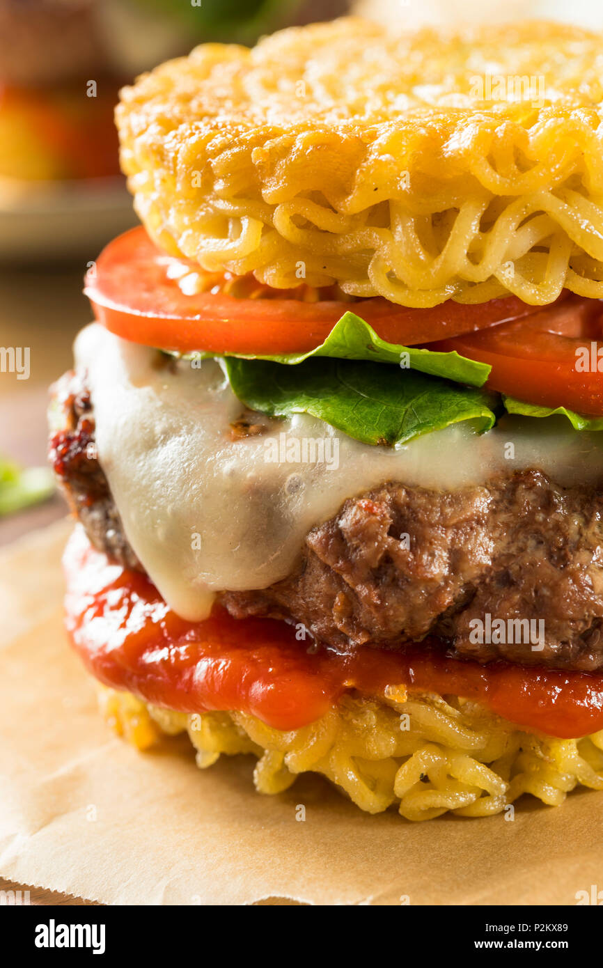 Homemade Ramen Cheese Burger with Lettuce and Tomato Stock Photo Alamy