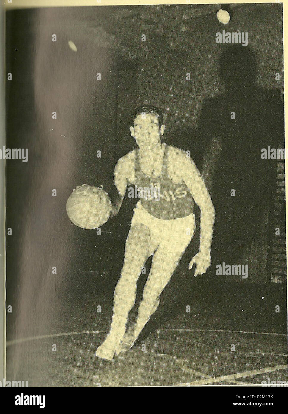 . Italiano: Il cestista ed allenatore di pallacanestro italiano Vinicio Nesti . anni '60 del XX secolo. Unknown 92 Vinicio Nesti Stock Photo