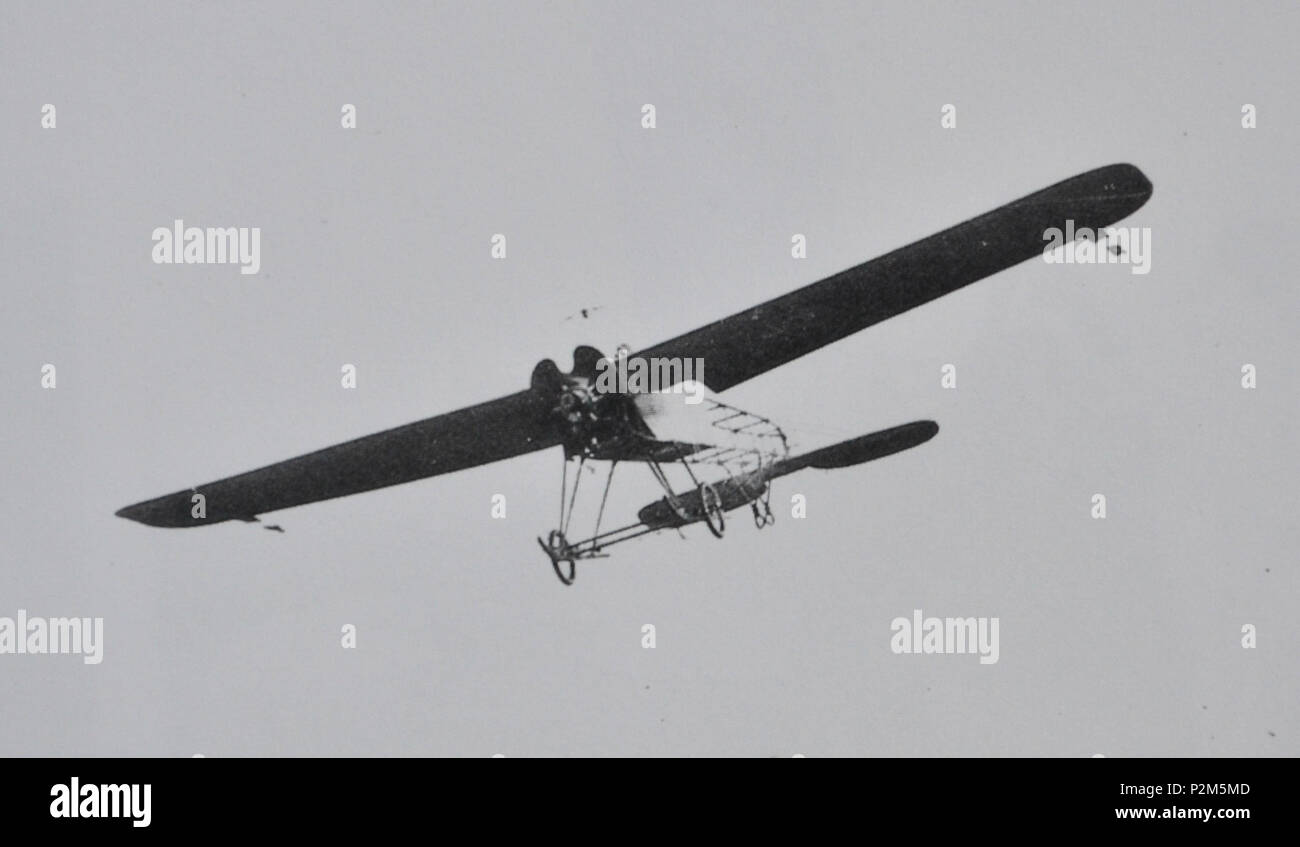 Italian flight test wing hi-res stock photography and images - Alamy