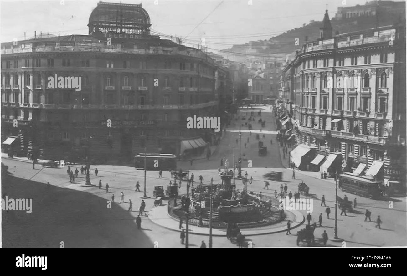 Italiano: 'Napoli - Piazza della Borsa'. Cartolina. Autore sconosciuto.  before 1933 (begin of 1900s ?). Unknown 61 Napoli, Piazza Borsa 8 Stock  Photo - Alamy