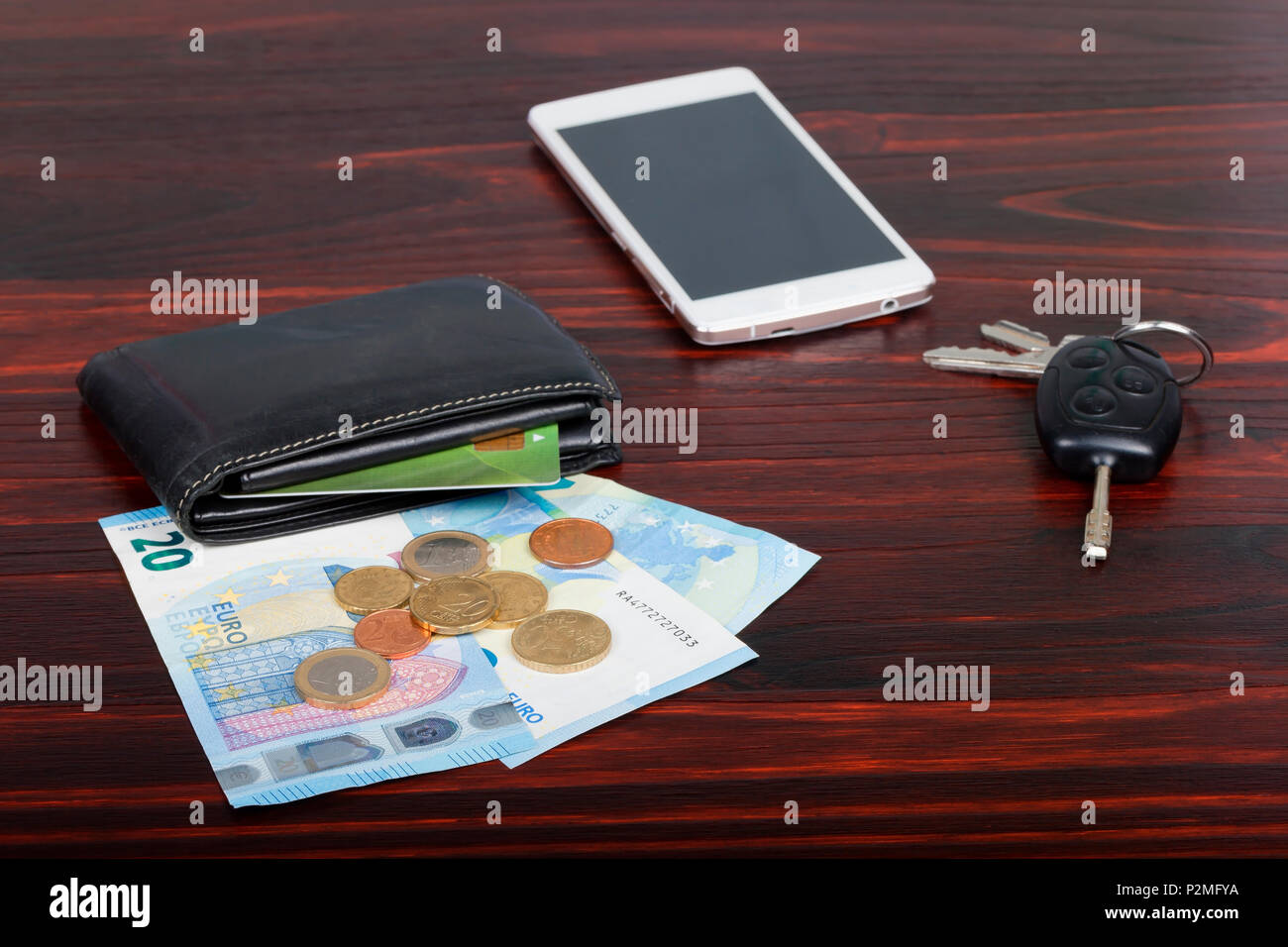 Phone keys wallet hi-res stock photography and images - Alamy