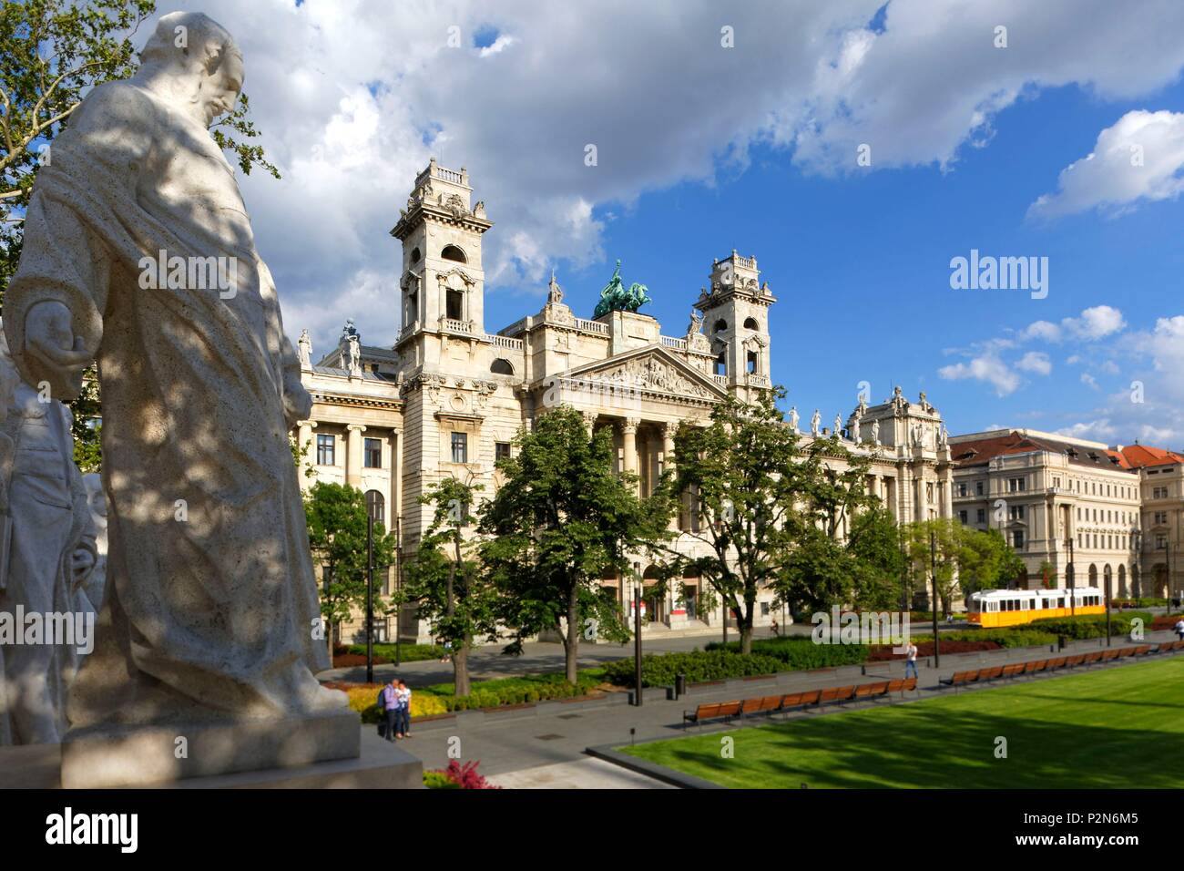 Budapest, Hungary, area classified as World Heritage, Pest, Kossuth Lajos square, the Ethnographic Museum (Néprajzi Múzeum) seen from the Kossuth Monument Stock Photo