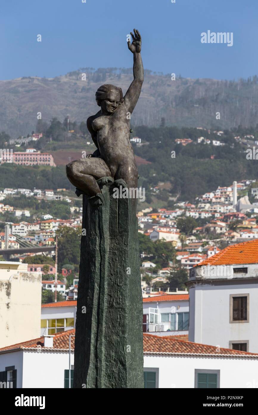 Portugal, Madeira Island, Funchal, Praça da Autonomia Statue of