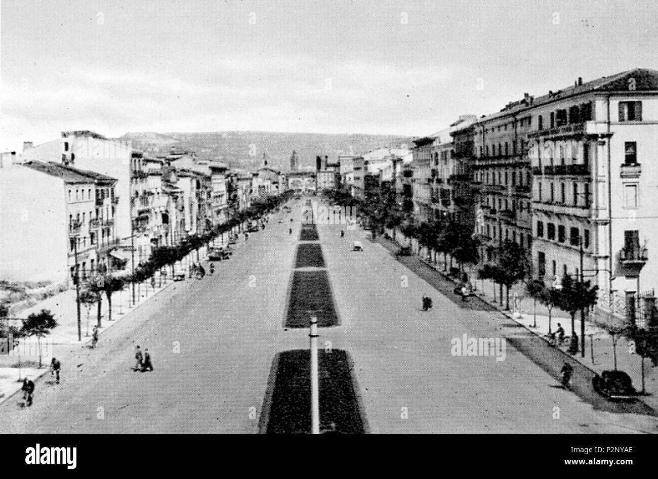 . Italiano: Corso porta Nuova a Verona, in una fotografia della prima metà del XX secolo . The first half of the twentieth century. Unknown 91 Veron13 Stock Photo