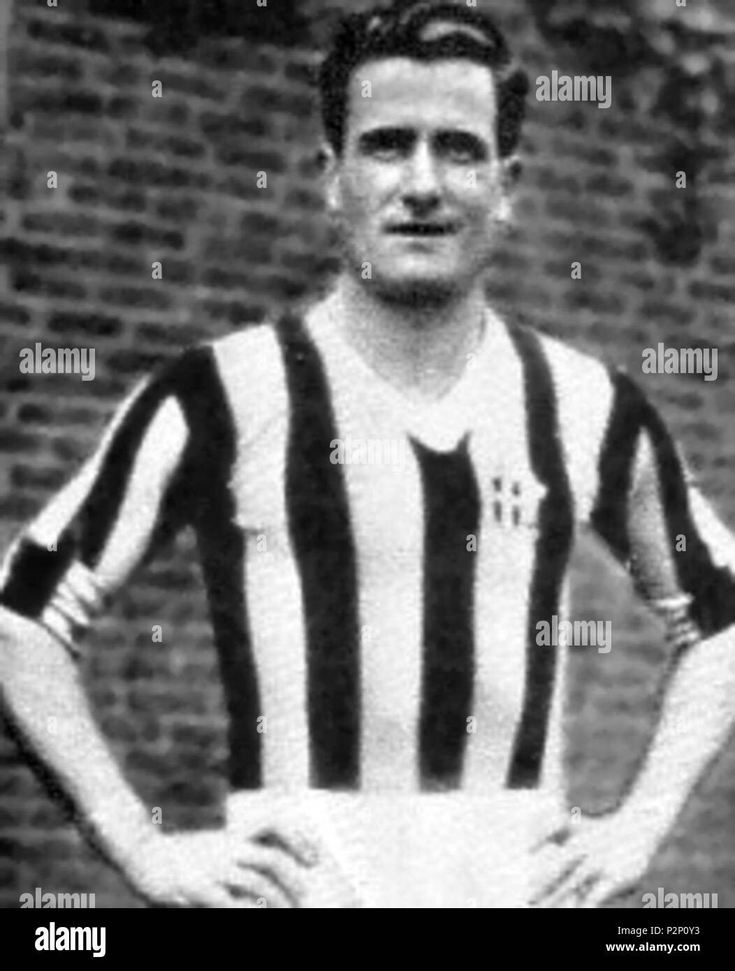 . Italiano: Luis Felipe Monti durante gli anni della Juventus, 1931-1938. English: Luis Felipe Monti while playing for Juventus Italy, 1931-1938. Español: Luis Felipe Monti, en los años 1931-1938 (Juventus Italia). 17 July 2013, 19:23:19. Unknown 50 Luis Monti Juventus 1931-38 Stock Photo