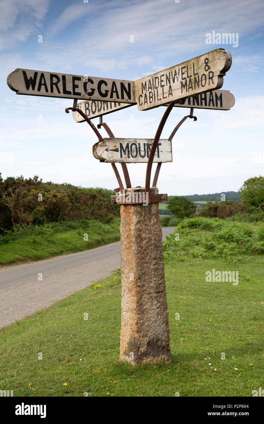 UK, Cornwall, Bodmin Moor, Treslea Downs, stone signpost to Warleggan ...