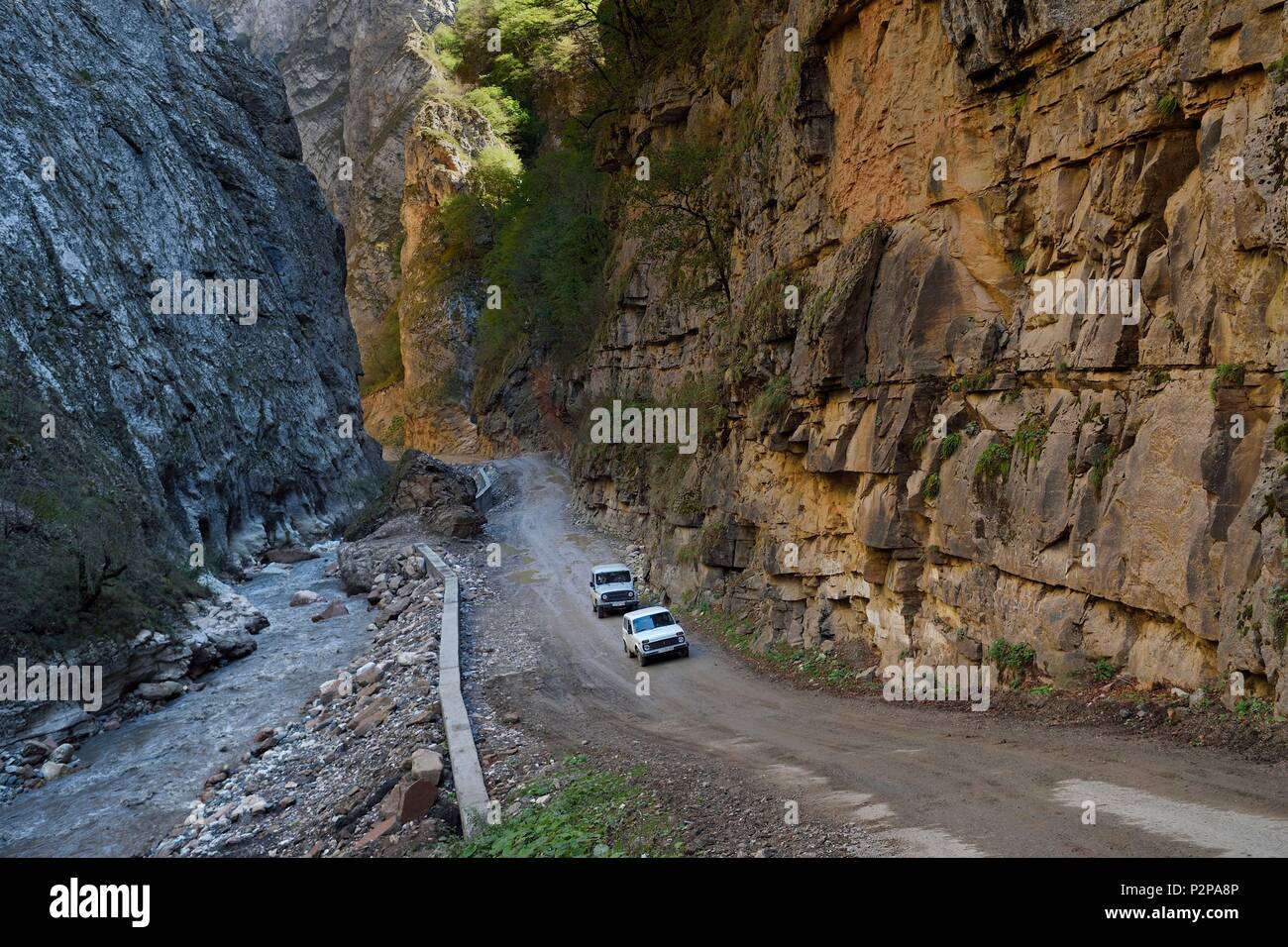 Azerbaijan, Quba (Guba) region, Greater Caucasus mountain range, along Xinaliq Yolu road towards Khinalug, Qudialchai valley Stock Photo