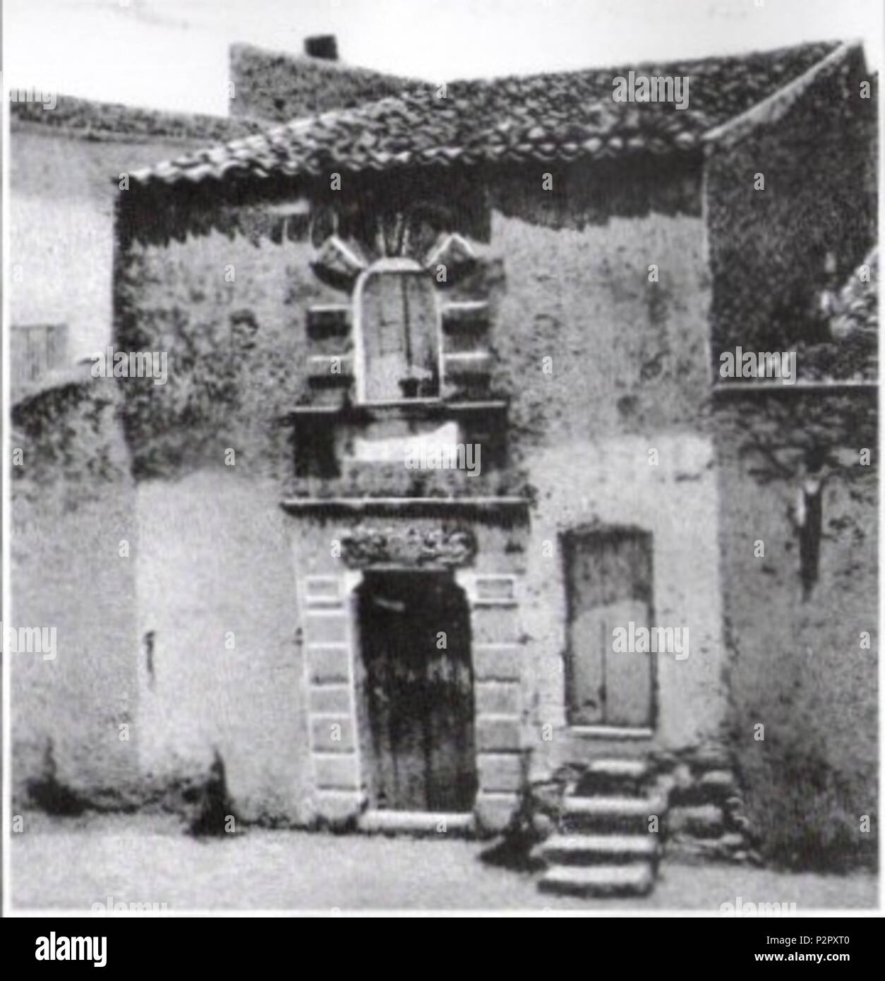 . Italiano: Vecchia foto Casa di Ciullo . intorno al 1960-1980. http://alcamo.host56.com/alcamo/la vecchia alcamo.php 90 Vecchia foto Casa di Ciullo Stock Photo