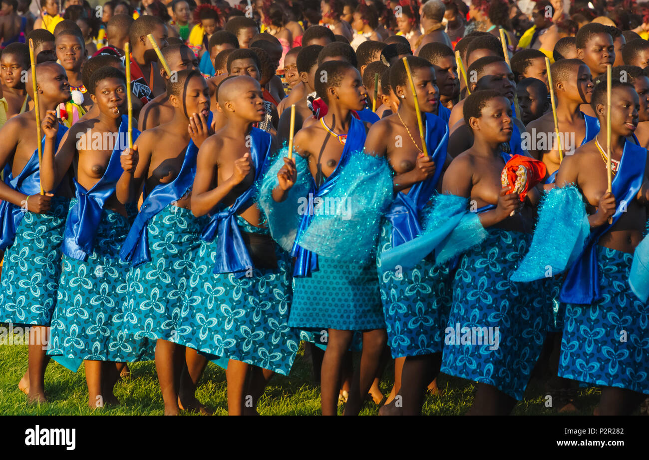 Swazi girls parade at Umhlanga (Reed Dance Festival), Swaziland Stock Photo