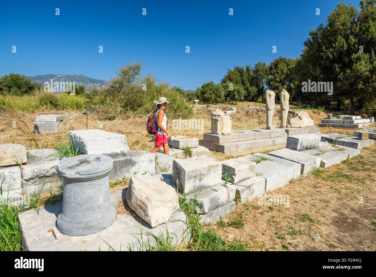 Greece, Samos island, the Heraion of Samos is one of the most important giant Ionic sanctuaries of Ancient Greece, dedicated to the goddess Hera (UNESCO world heritage site), statue group by Geneleos Stock Photo