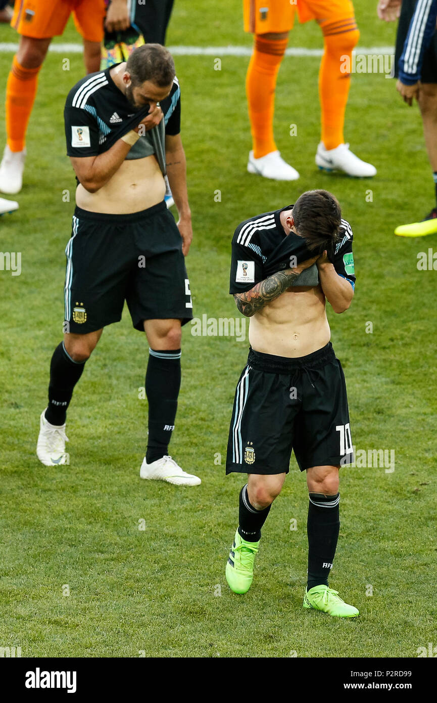 Moscow, Russia. 16th Jun, 2018. Gonzalo Higuain of Argentina and Lionel Messi of Argentina look dejected after the 2018 FIFA World Cup Group D match between Argentina and Iceland at Spartak Stadium on June 16th 2018 in Moscow, Russia. (Photo by Daniel Chesterton/phcimages.com) Credit: PHC Images/Alamy Live News Stock Photo