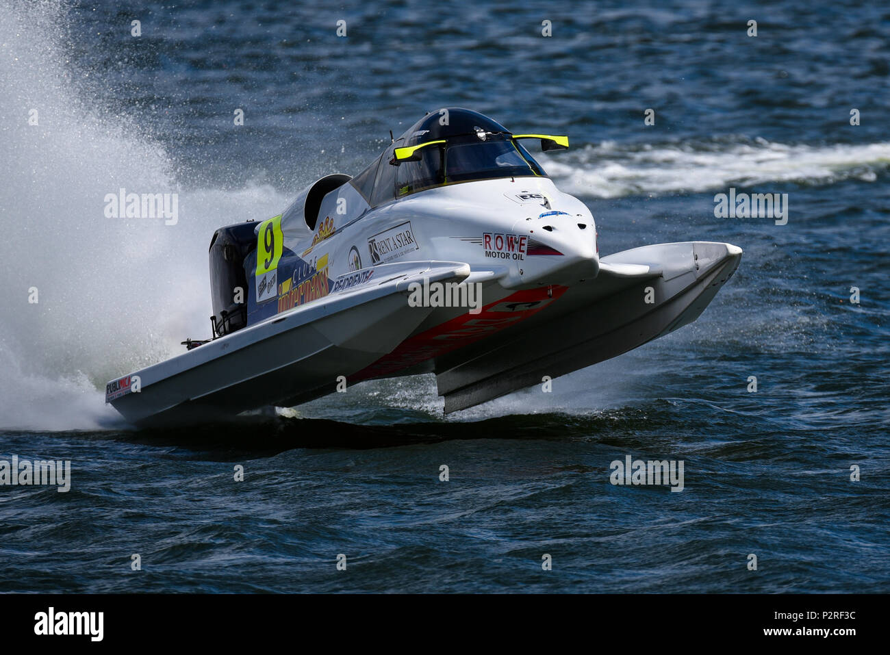 Grant Trask driving for F1 Atlantic Team racing in the F1H2O Formula 1 Powerboat Grand Prix of London at Royal Victoria Dock, Docklands, Newham, London, UK Stock Photo
