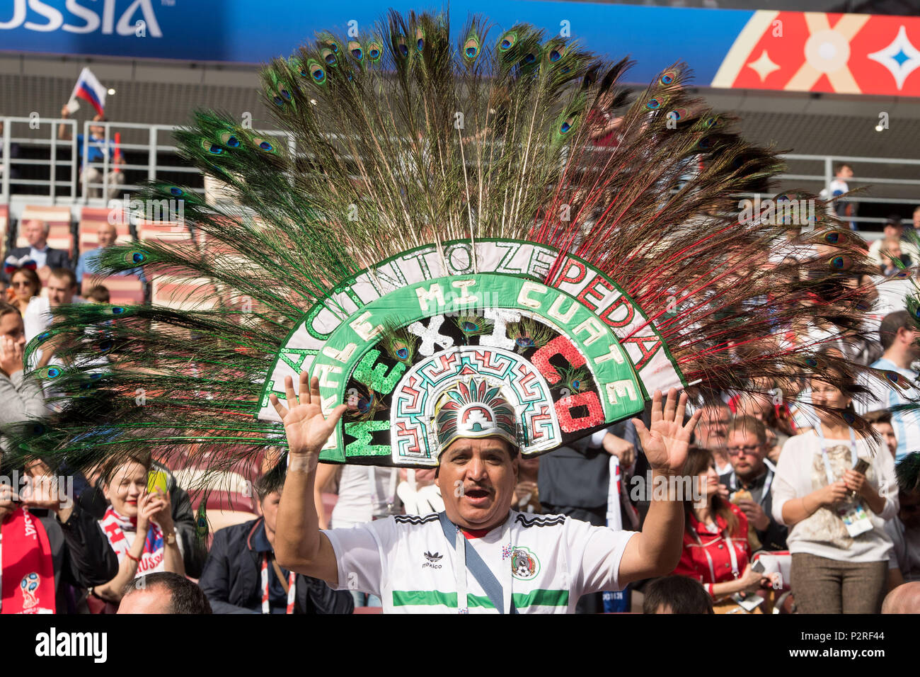 A Mexican fan with headdress, feathers, hat, bust portrait, Russia (RUS) - Saudi Arabia (KSA) 5: 0, Preliminary Round, Group A, Game 1, on 14.06.2018 in Moscow; Football World Cup 2018 in Russia from 14.06. - 15.07.2018. | usage worldwide Stock Photo