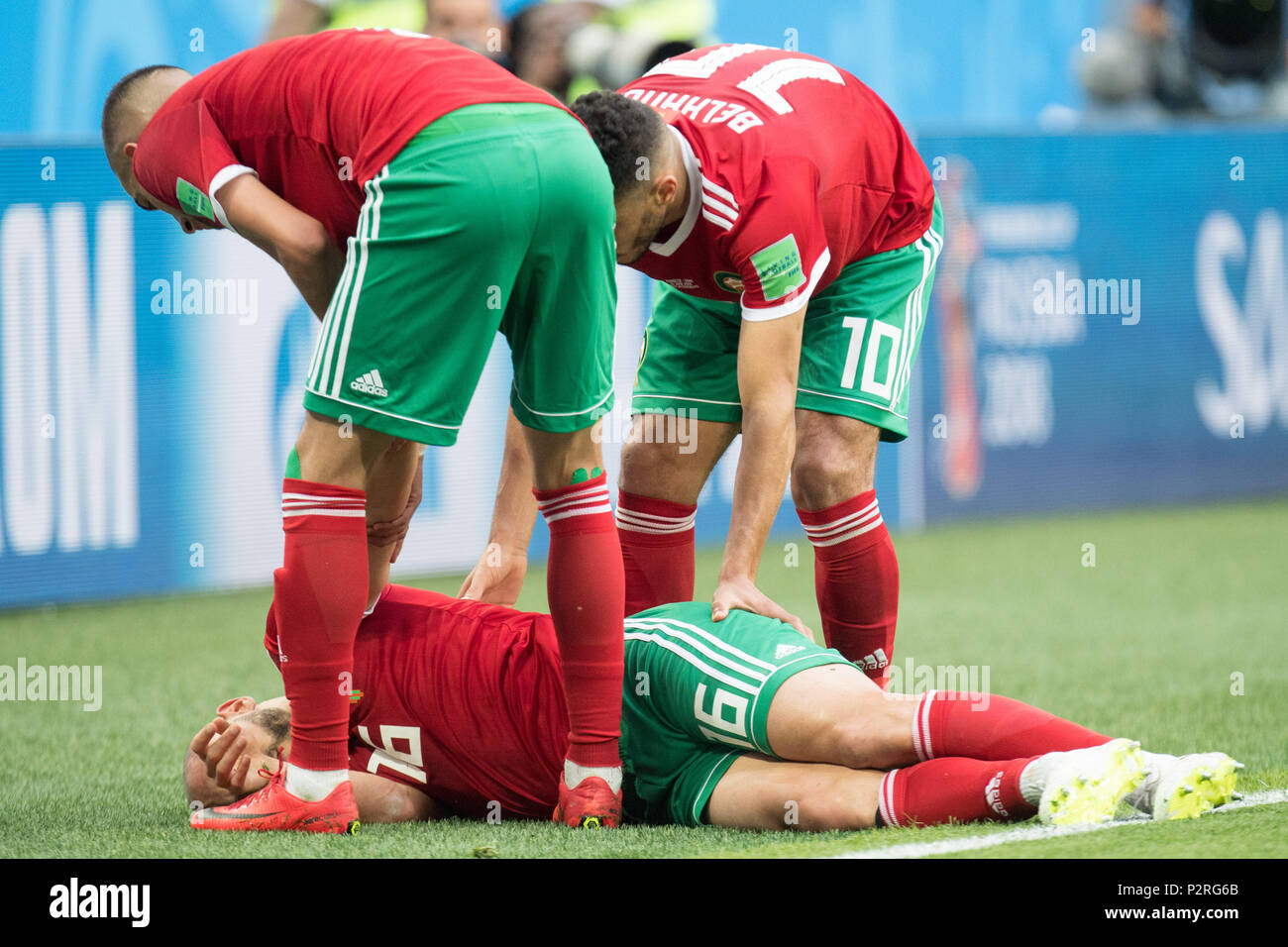 Noureddine AMRABAT (un., MAR) is unconscious on the pitch, injury, injured, full figure, Morocco (MAR) - Iran (IRN) 0: 1, preliminary round, group B, game 4, on 06/15/2018 in St.Petersburg ; Football World Cup 2018 in Russia from 14.06. - 15.07.2018. | usage worldwide Stock Photo