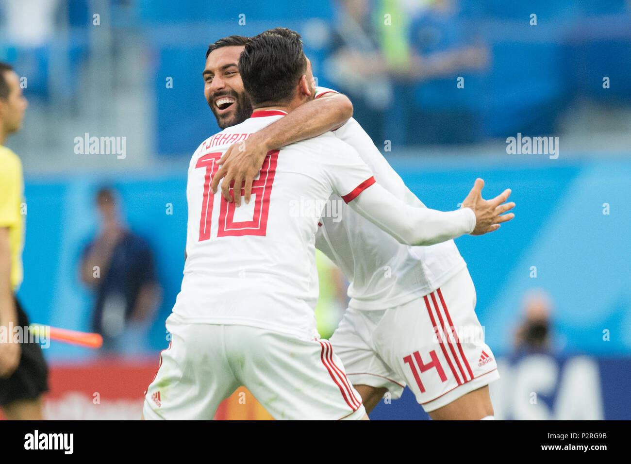 Alireza JAHANBAKHSH (left, IRN) and Saman GHODDOS (IRN) cheer after the game ends, jubilation, cheering, cheering, joy, cheers, celebrate, final jubilation, half figure, half figure, Morocco (MAR) - Iran (IRN) 0 : 1, preliminary round, group B, game 4, on 15.06.2018 in St.Petersburg; Football World Cup 2018 in Russia from 14.06. - 15.07.2018. | usage worldwide Stock Photo