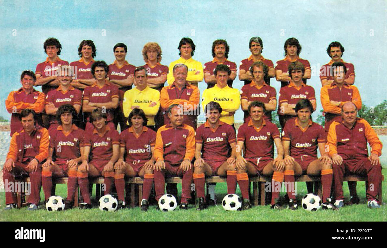Italiano: La rosa e lo staff tecnico della campione d'Italia nella stagione  1982-83. Da sinistra, in alto: Scarnecchia (poi ceduto al Napoli), Faccini,  Di Bartolomei, Chierico, Biagini, Pruzzo, Turone (poi ceduto